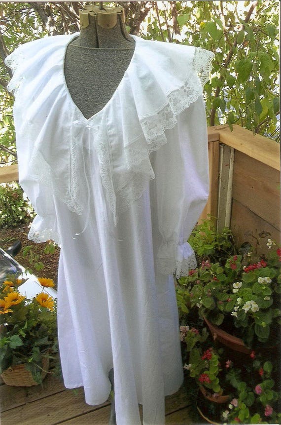 customized night gown