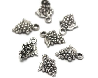 10 charms "bunch of grapes", 18 x 13 x 3, 5 mm, silver, 003 has