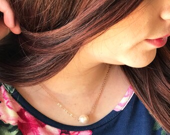 Large Floating Pearl Necklace, Dainty Necklace, Single Pearl Necklace, Simple Everyday Necklaces, Bridesmaid Necklaces