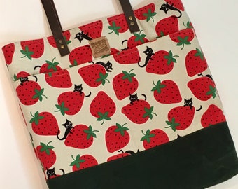 Waxed Canvas Tote Bag with Pockets - Cats & Berries