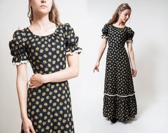 Black 70s Cotton maxi dress / Gunne Sax style Country Western Southern Belle Housewife Prairie ditsy Floral print dress/ size Extra Small XS