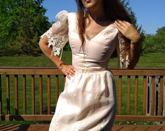 Ethereal dress/satin/lace/bombshell/bridal/wedding/gown/80s/retro