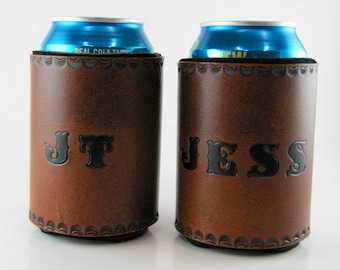 Personalized Leather Can Holder Custom Made to Order Can Cooler Hand Tooled Leather Groomsmen Bridesmaid Gift Beverage Holder Hand Stamped