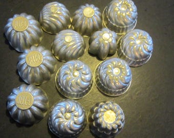 13 metal molds jello molds muffin cups vintage molds