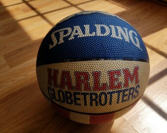 Vintage Spalding Harlem Globetrotters Basketball, Red, White & Blue, Full Size