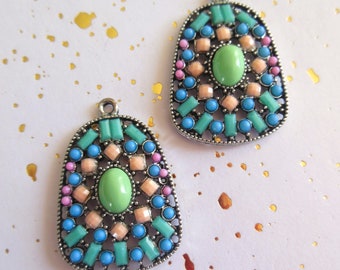 set of two pendants