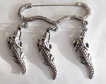 Three Crocodile Alligator charm silver tone brooch / pin