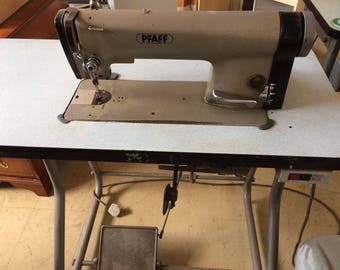 Pfaff Industrial LockStitch Sewing Machine 94