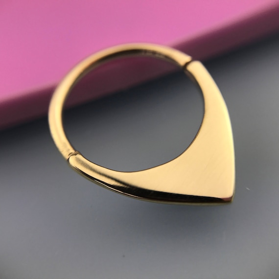 Shark Fin Septum Ring Shark Fin Septum Ring