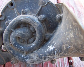 Vintage Car Horn Old Automobile Horn Vintage Auto Parts