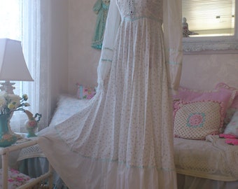 Vintage 1970s Gunne Sax dress