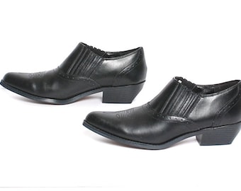 size 10 CHELSEA black leather 80s 90s WESTERN pointy slip on ankle boots