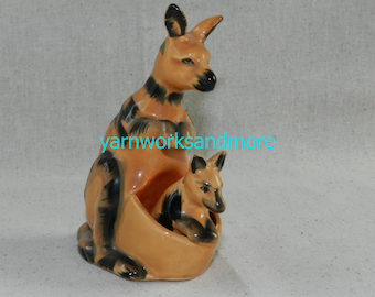 Kangaroo Salt & Pepper Shakers, Kangaroo And Joey Salt And Pepper Shakers, Kangaroo Figurines, Kangaroo Lover Gift