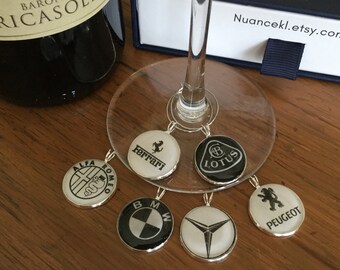 Glass identifiers/ cars/ cristal clear resin/ gift host & hostess/ 18 or 20 mm/ set of 6 charms/ storage box available