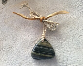 Richolite Pendant, Stone Pendant, Yucca Cordage, Natural Cordage, Mountain Man Jewlery, Tribal Jewelry,