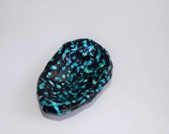 Blue green bowl, ring holder dish, jewelry ring dish, eco packaging, handmade ring holder, handmade ring dish, iridescent bowl, ring holder