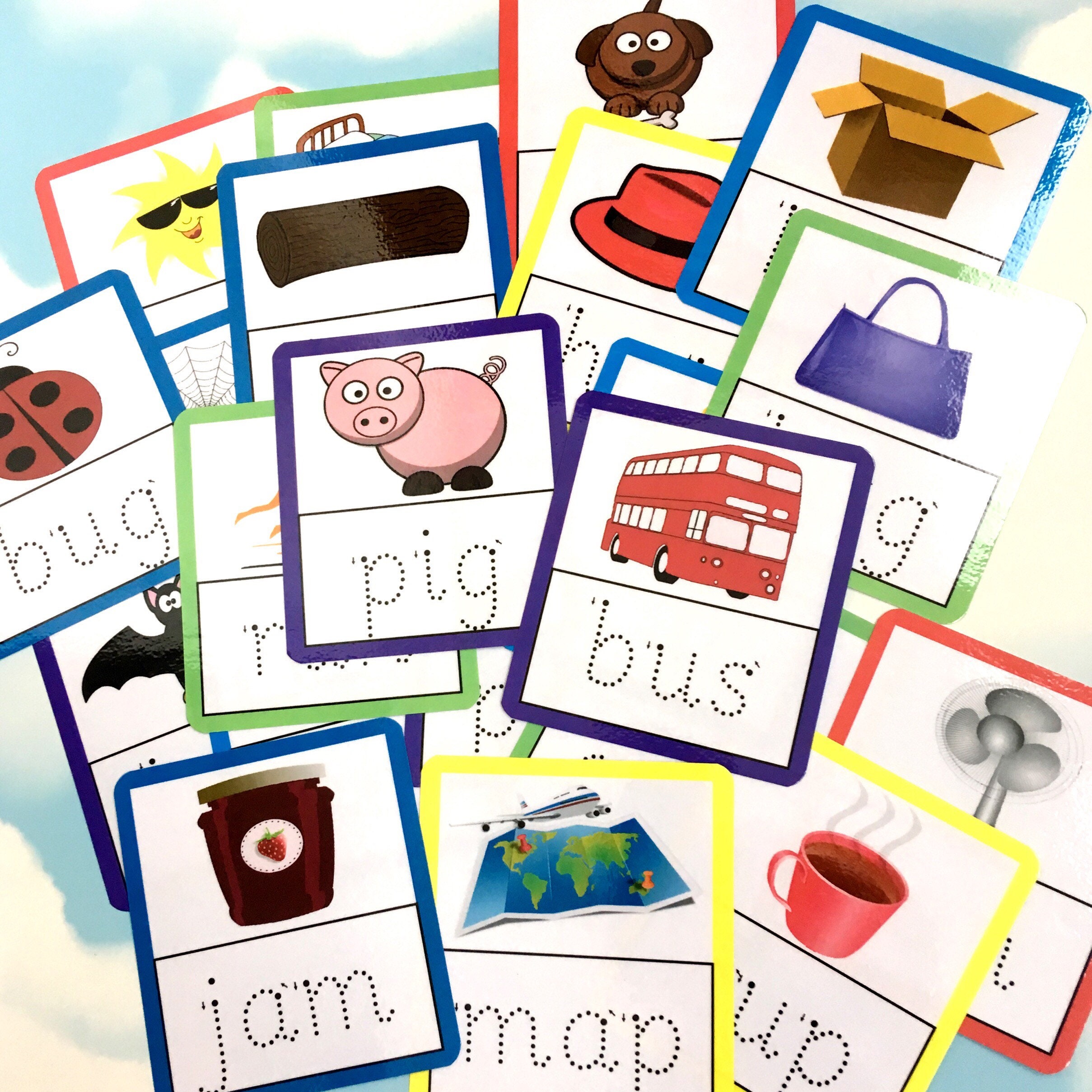 Tracing 3 letter words flash cards Nursery Early years