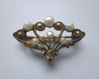 Victorian 14K Sea Pearl Brooch Pin