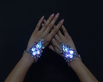 LED Jewelry | The Queen Hand Jewelry