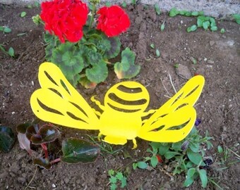 Giant 3D Bumble Bee Metal Art (C1)