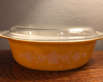 Vintage Pyrex 045 Casserole Dish With Lid - Butterfly Gold