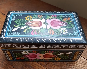 Mexican Folk Art Painted Trinket Box, Tole Painted Trinket Box
