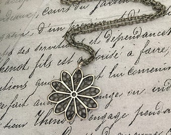 Silver Filigree Necklace, Filigree Necklace, Filigree Jewelry, Silver Necklace, Silver Jewelry, Floral Necklace, Floral Jewelry