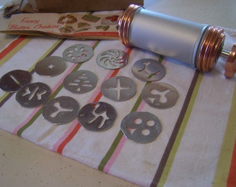 Vintage Mirro Cookie Press, Spritz Cookies, 12 discs, Complete w/Box, Recipes, Aluminum Copper Finish