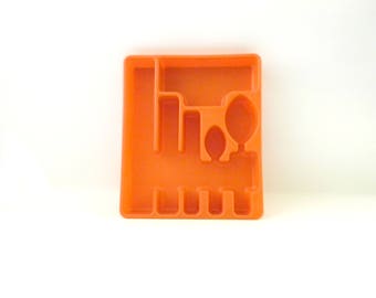 Orange Rubbermaid Silverware Organizer