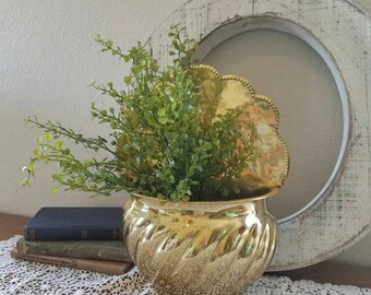 Brass wall Planter - Wall Pocket - Hanging Flower Planter