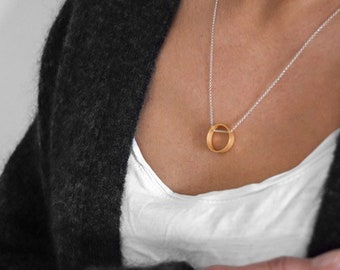 Sterling silver Circle chain necklace, minimalist necklace, geometric necklace, eternity necklace, karma necklace, gold circle necklace