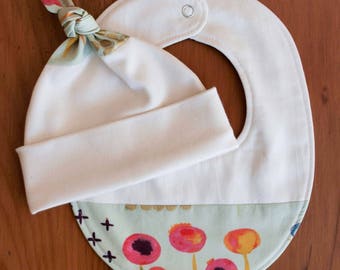 Modern Floral Baby Hat, Teething Bib Gift Set; Pretty Sage, Pink Newborn Baby Cap, Drool Bib; Handmade Organic Cotton Baby Gift; Sage Poem