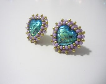 Beaded fish scale gem heart earrings
