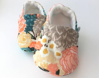 Floral Baby Booties, Baby Shoes, Baby Slippers, Baby Booties, Baby Moccs, Soft Sole, Baby Gift, Baby Booty