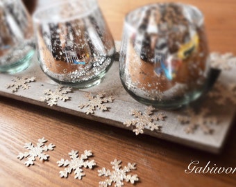 50 pieces Glitter SNOWFLAKES Die Cut, Glitter Paper Snowflakes, Paper confetti, Snowflakes for scrapbooking, Party décor