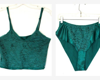 Vintage Victoria Secrets Emerald Green Lace and Satin Camisole Tap Pant Short Pajama Set sz Small 90s Lingerie Set