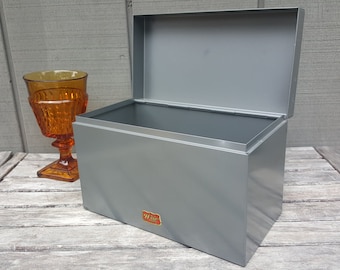 Vintage Industrial Decor Weis Card Cabinet // Mid Century Office Metal File Box // Gray metal // 8.5 x 6 x 4.5 inches // made in Michigan