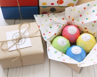 Bath Bomb Set of 4, Organic Ingredients, Essential Oils, Bath Bombs for Kids, Oatmeal, Bath Fizzies, Bath Bombs 3 oz