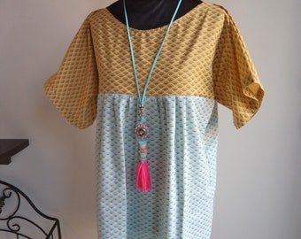 Loose-fitting cotton tunic