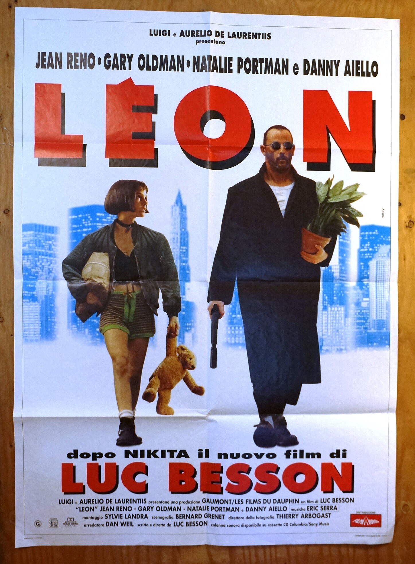 Le Professionnel Full Movie LEON The Professional Jumbo Italian Movie Poster Leon