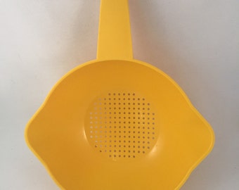 Retro Yellow Tupperware 1 Quart Colander/Strainer