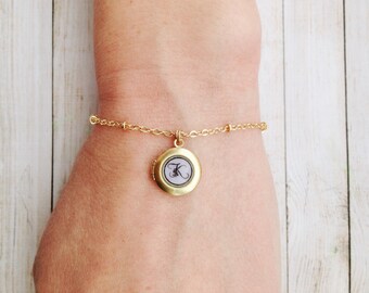 Initial Locket Bracelet / Tiny Locket Bracelet / Monogram Bracelet /Initial Bracelet. Small Round Locket