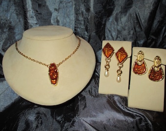 High Quality Vintage Pierced Earrings & Necklace Demi Parure with Enameled Roman engravings.