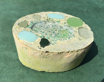 Block / paperweight / book / ornament