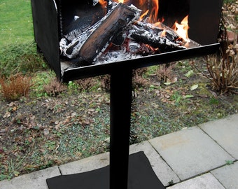 Fire-Grill for grilling BBQ grill with wood / firewood