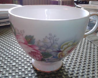 Royal Vale Teacup