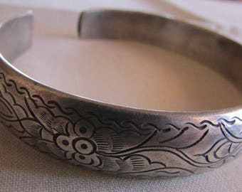 Large Size Sterling Silver Cuff Bracelet with Engraved Flower Design