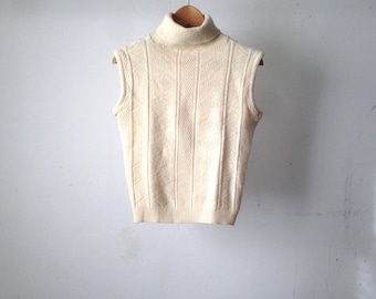 vintage CREAM mock TURTLENECK fitted ribbed sweater top