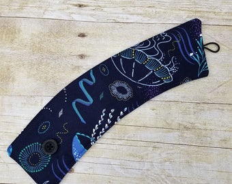Sealife Jelly Fish on Navy, Coffee sleeve, Reusable cup cozy, Eco friendly, Coffee cup sleeve, Coffee cozy, cup cozy, cup sleeve