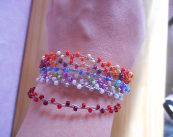 Bracelet trend colored seed beads
